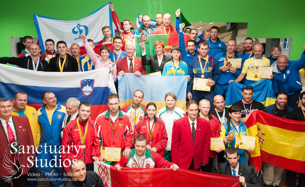 12038858_1049918785060410_815080008917430848_o